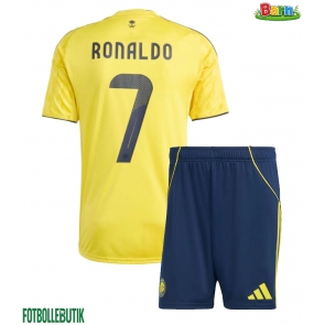 Al-Nassr Cristiano Ronaldo #7 Hemmaställ Barn 2025-26 Kortärmad (+ Korta byxor)